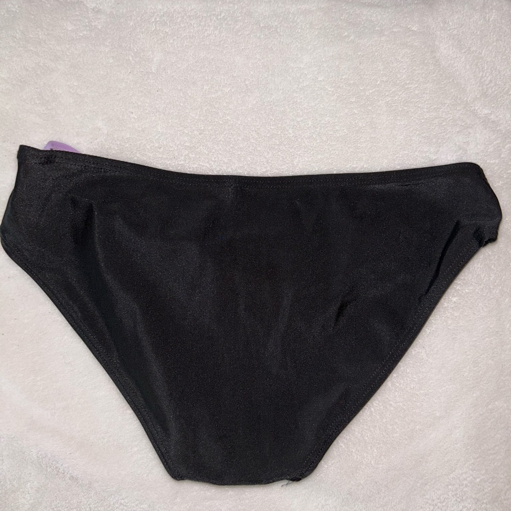 SWIMSUIT - Picture 3 of 6